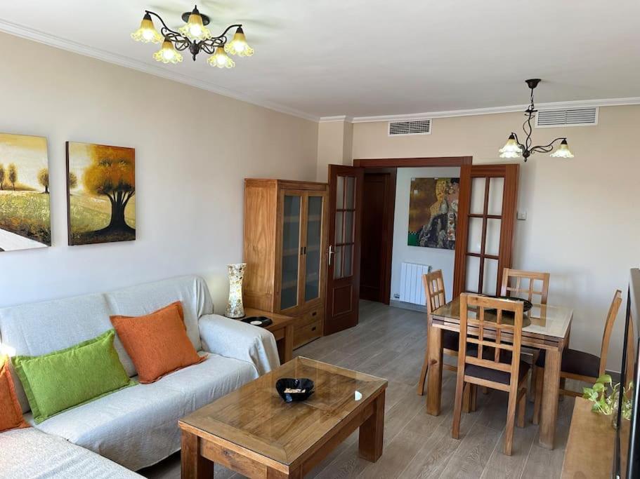 Piso En Linares Zona Centro Con Parking Gratis Linares (Jaen)