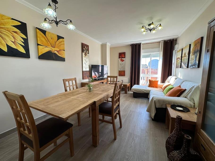 Apartment Piso En Linares Zona Centro Con Parking Gratis *